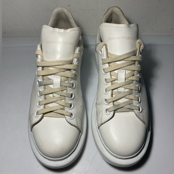 ALexander MaCQueen White oversized Chunky Leather Snearkers sz 38.5 D
